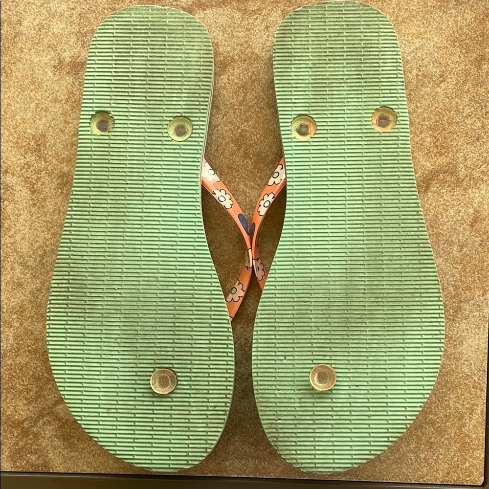 Vera Bradley Orange and Blue Sandals with Floral Design - Picture 4 of 5